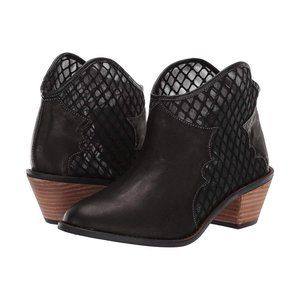 Kelsi Dagger Brooklyn Women's Black Leather Keenan Ankle Cowboy Booties Size 8